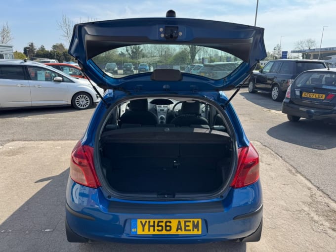 2025 Toyota Yaris