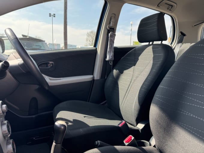 2025 Toyota Yaris