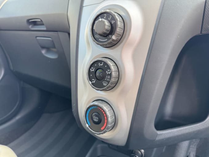 2025 Toyota Yaris