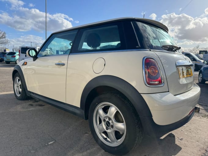 2025 Mini Hatch
