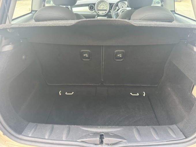 2025 Mini Hatch