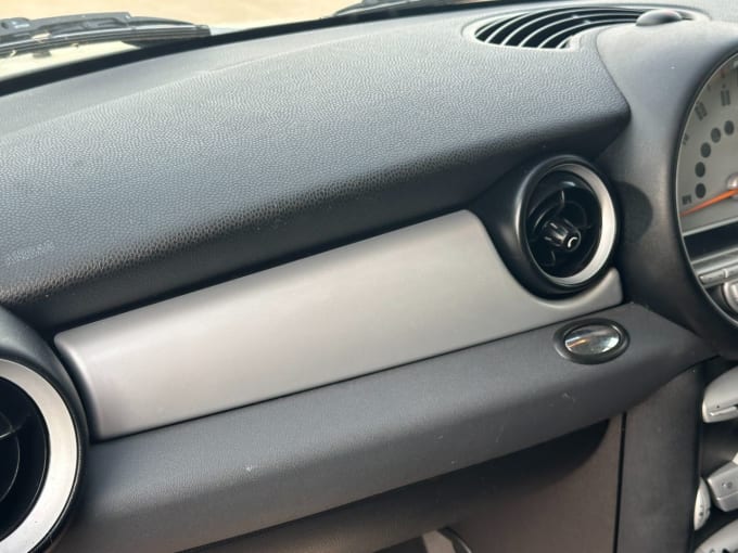 2025 Mini Hatch