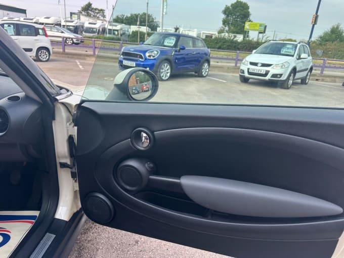 2025 Mini Hatch