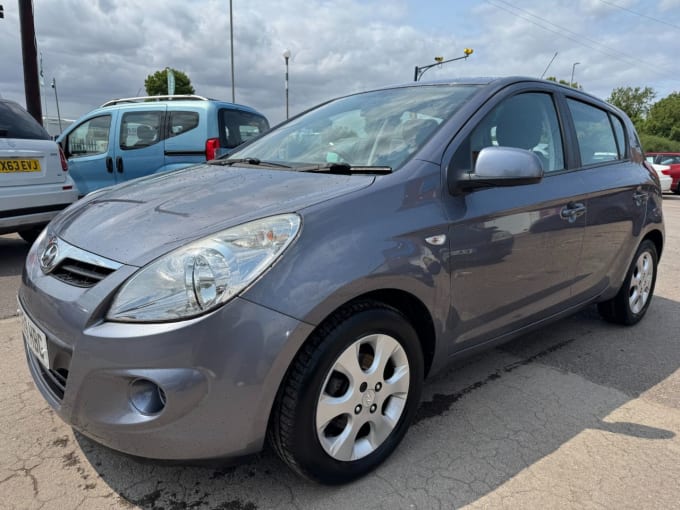 2025 Hyundai I20