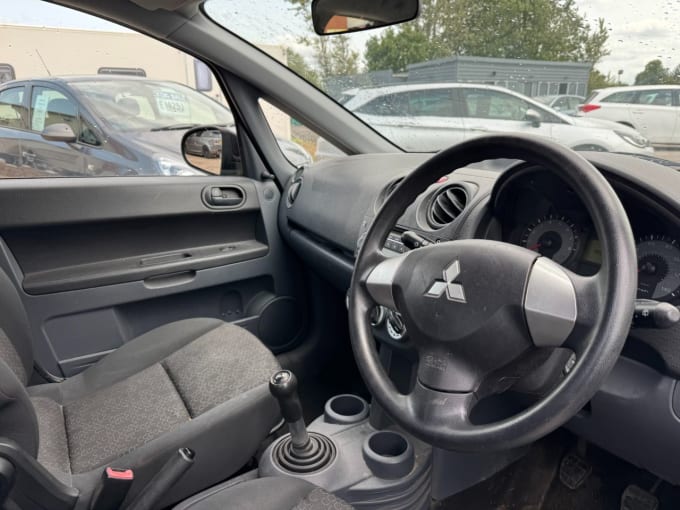 2025 Mitsubishi Colt