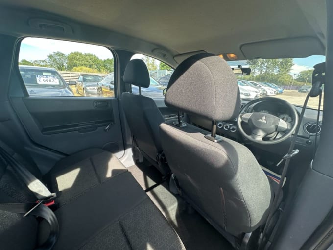 2025 Mitsubishi Colt