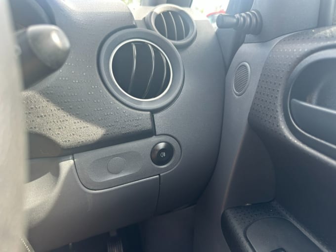 2025 Mitsubishi Colt