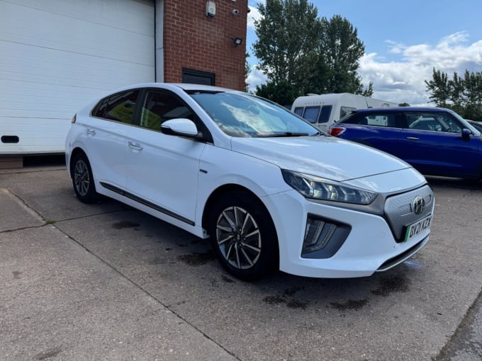 2025 Hyundai Ioniq