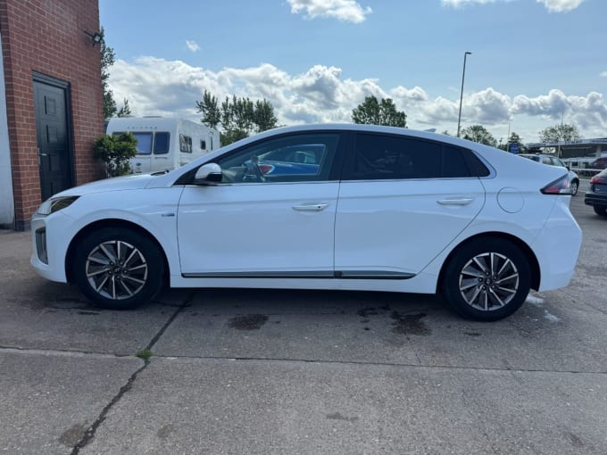2025 Hyundai Ioniq
