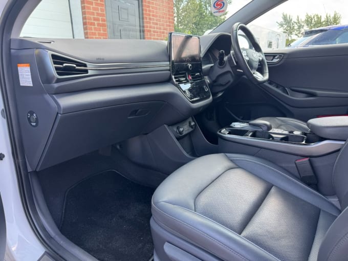 2025 Hyundai Ioniq