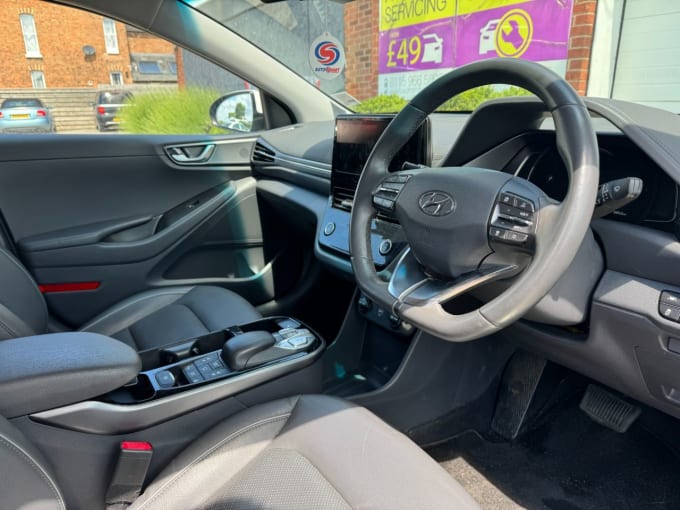 2025 Hyundai Ioniq