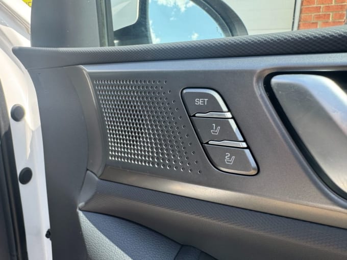 2025 Hyundai Ioniq