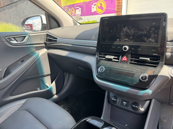 2025 Hyundai Ioniq