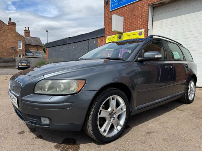 2025 Volvo V50