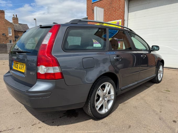 2025 Volvo V50