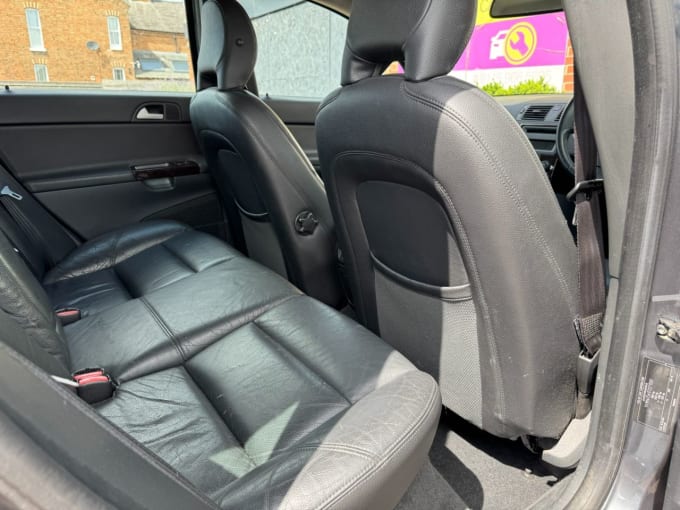 2025 Volvo V50