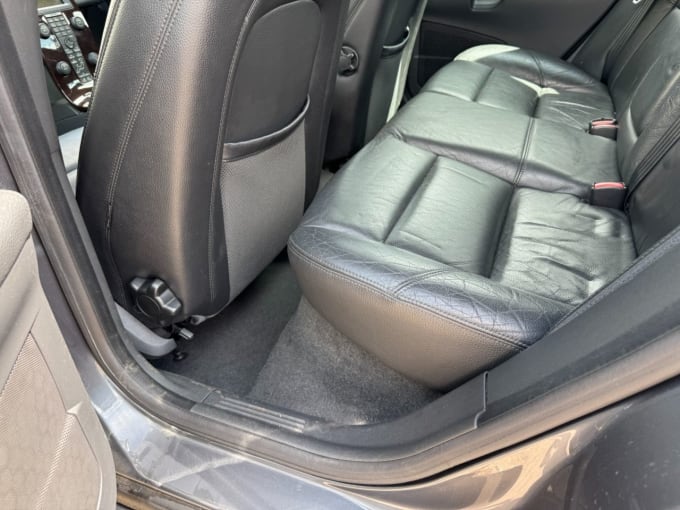 2025 Volvo V50