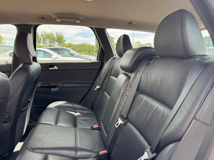 2025 Volvo V50
