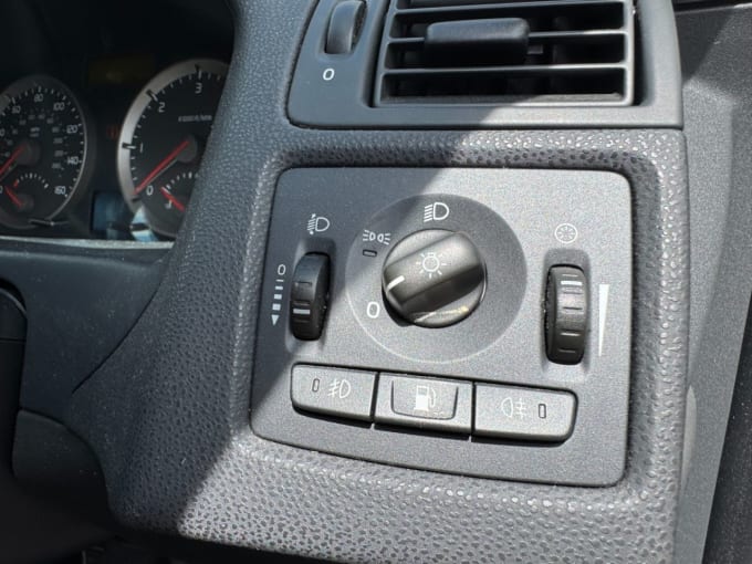 2025 Volvo V50