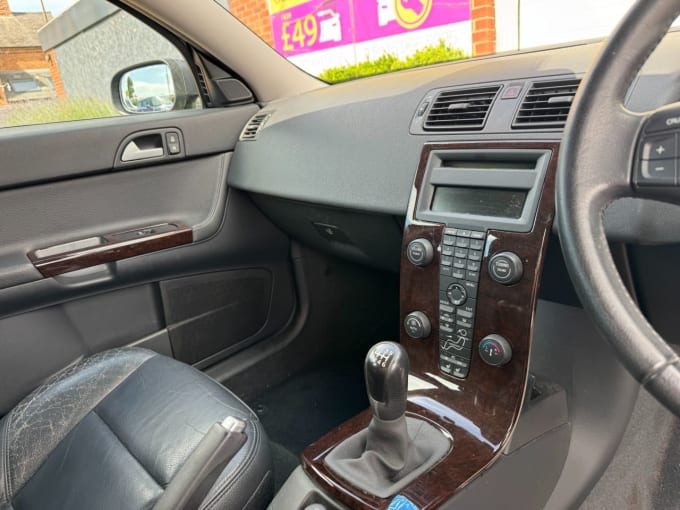 2025 Volvo V50