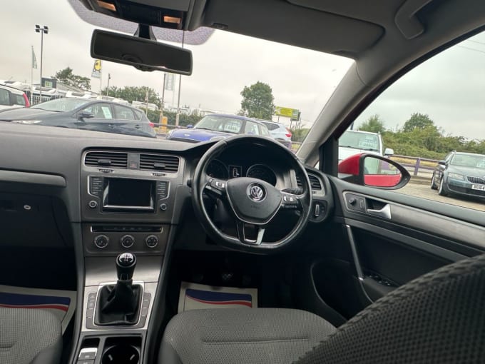 2025 Volkswagen Golf