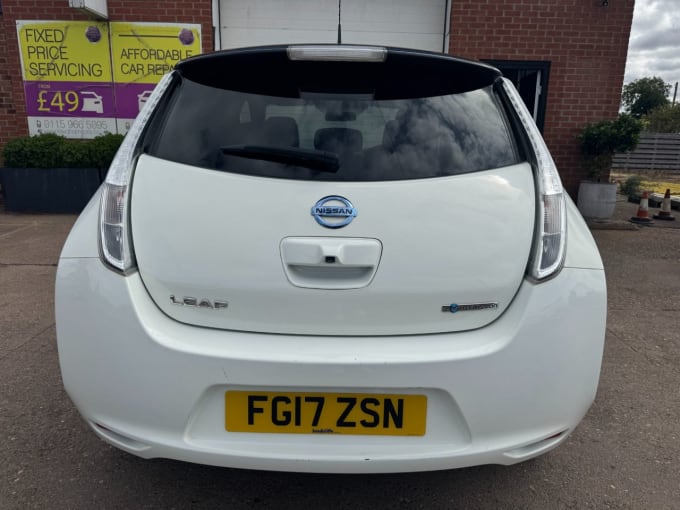2025 Nissan Leaf