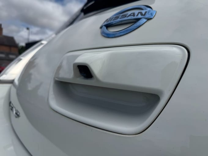 2025 Nissan Leaf