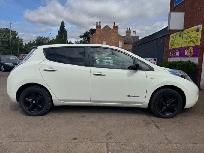 2025 Nissan Leaf