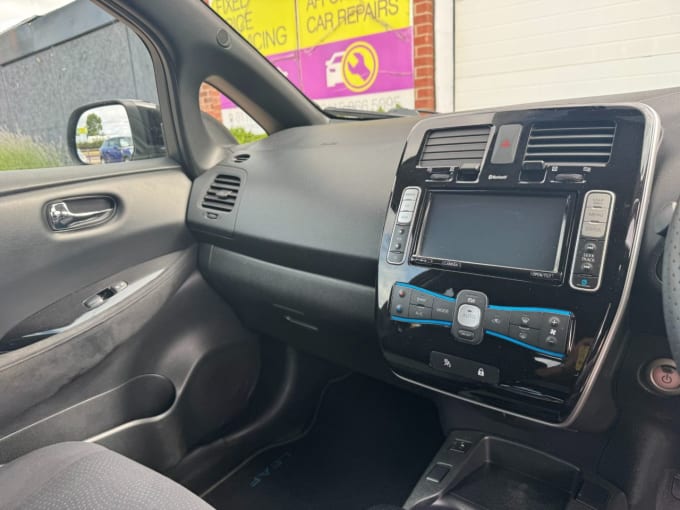2025 Nissan Leaf