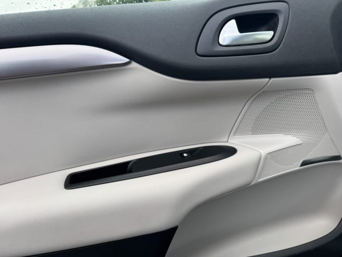 2025 Citroen C4