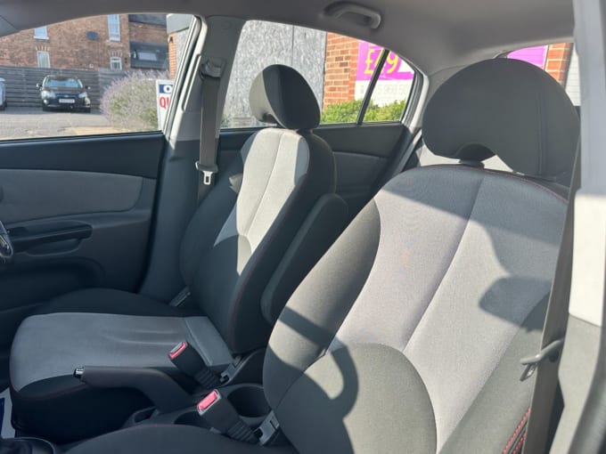 2025 Kia Rio