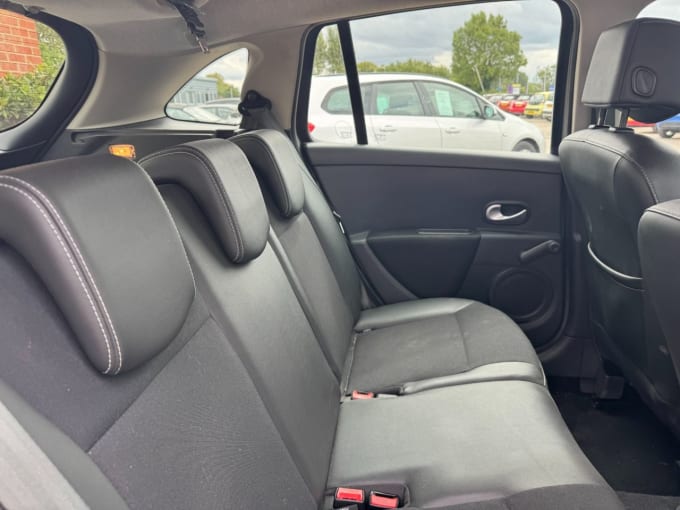 2025 Renault Clio