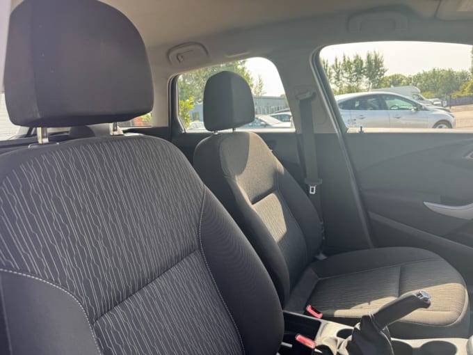 2025 Vauxhall Astra