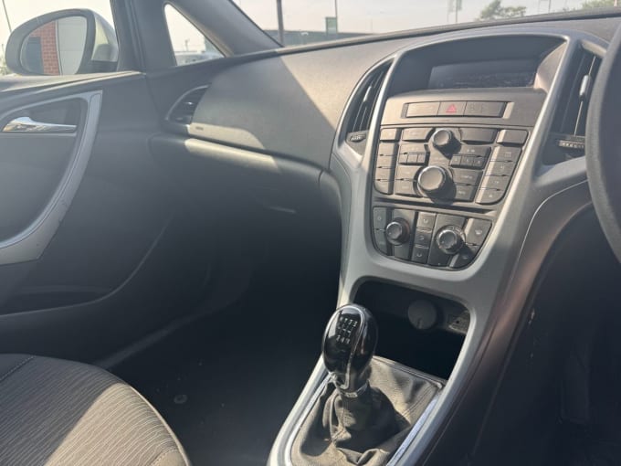 2025 Vauxhall Astra