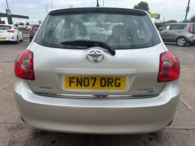 2007 Toyota Auris
