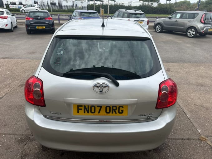 2007 Toyota Auris