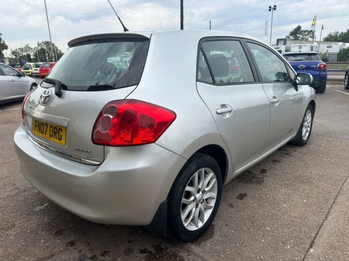 2007 Toyota Auris