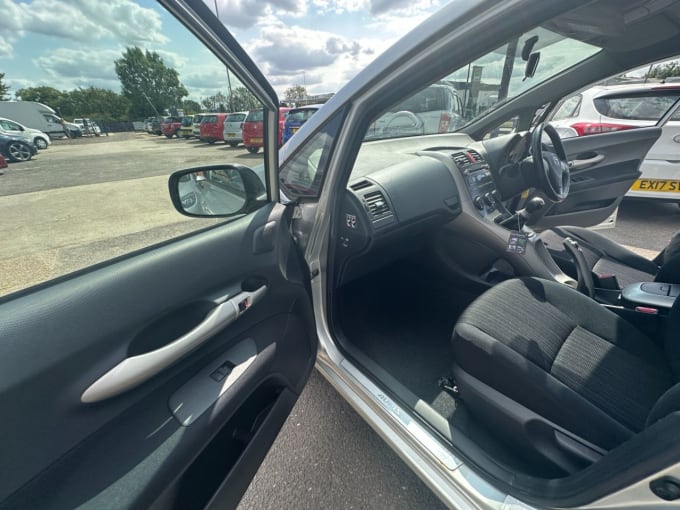 2007 Toyota Auris