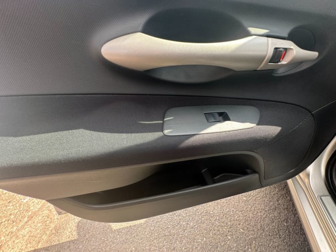 2007 Toyota Auris