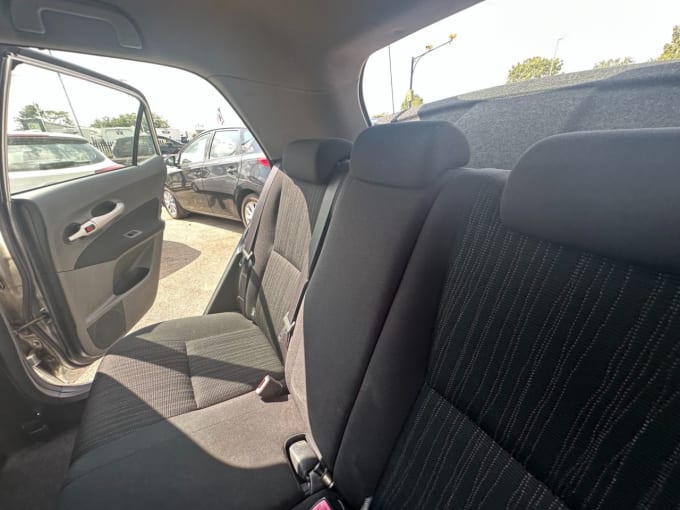 2007 Toyota Auris