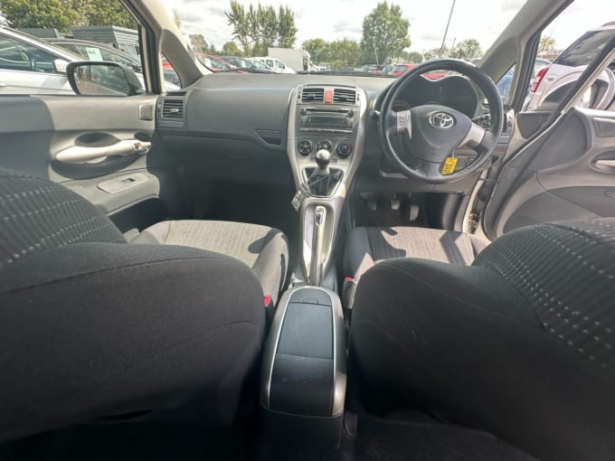 2007 Toyota Auris