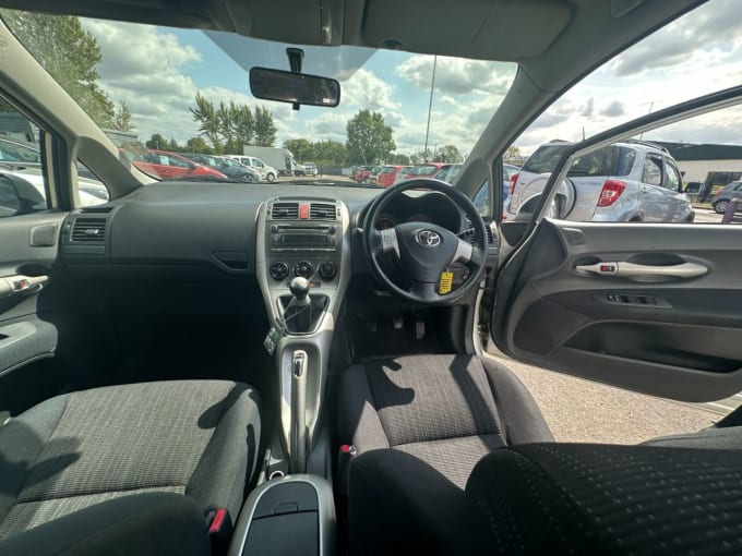 2007 Toyota Auris