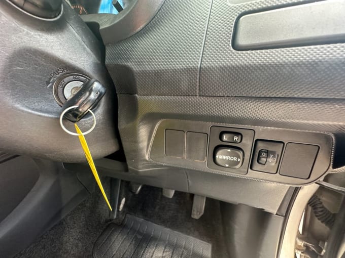 2007 Toyota Auris