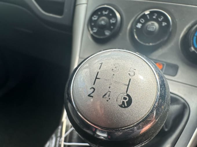 2007 Toyota Auris