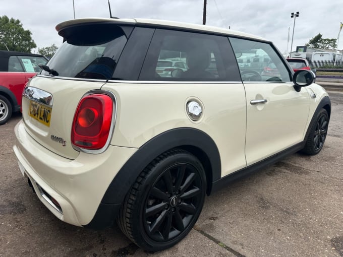 2025 Mini Hatch