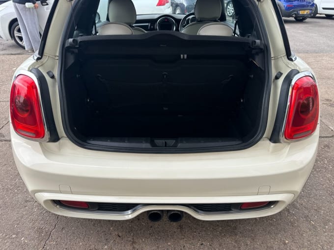 2025 Mini Hatch