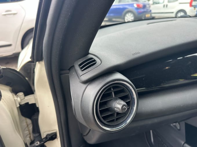 2025 Mini Hatch