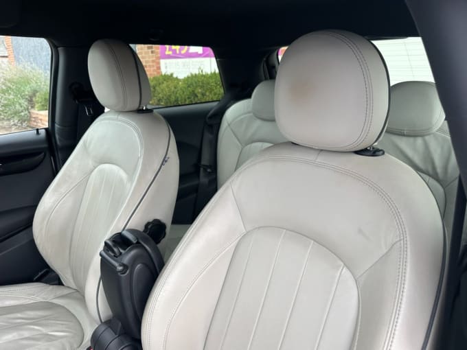 2025 Mini Hatch