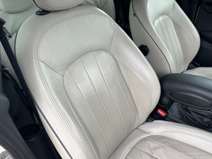 2025 Mini Hatch