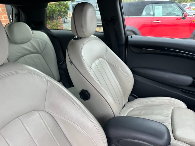2025 Mini Hatch